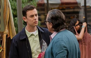 Colin Hanks se naopak v sérii ohřeje celou dobu. A pěkně všem ukáže, co je to apokalypsa.